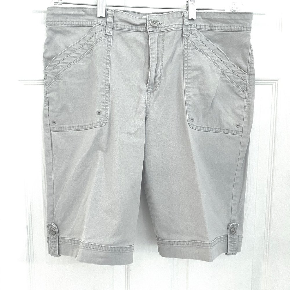 Pre-owned Women's Calvin Klein Khaki Shorts, Light Gray, Size 12 Reg, I…